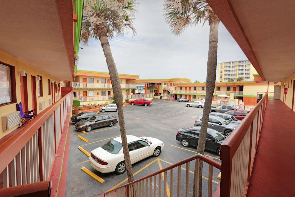 Roomba Inn & Suites - Daytona Beach Exterior photo