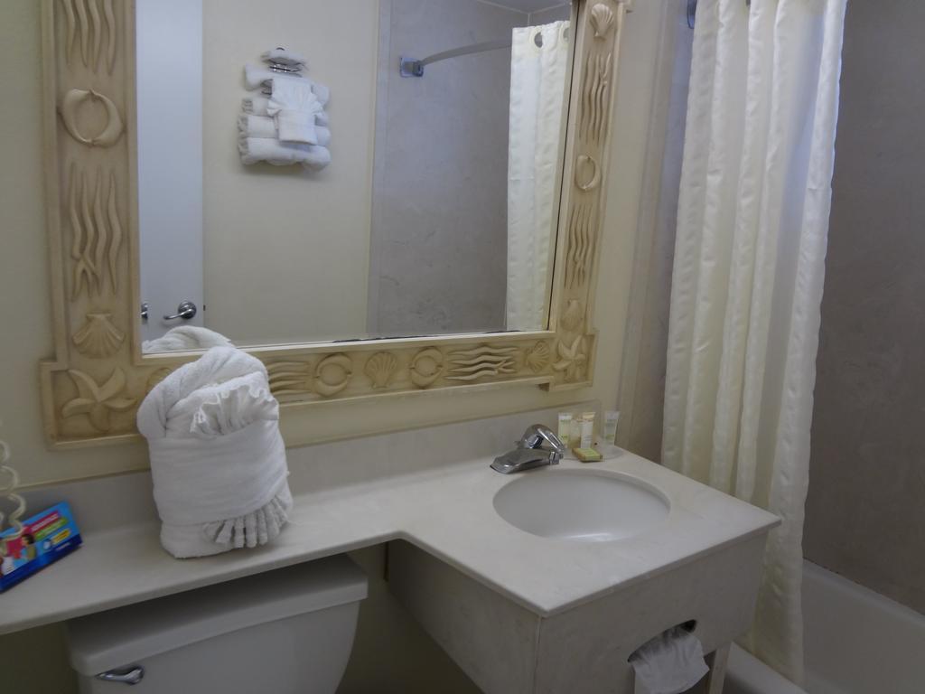 Roomba Inn & Suites - Daytona Beach Room photo